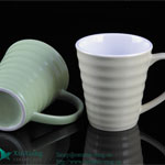 Grey V-shaped threaded ceramic coffee mugs with handle Factory