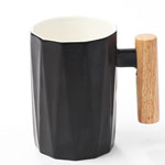 330ml Custom north european ceramic coffee mugs with wooden handle art 3D relief ceramic mugs